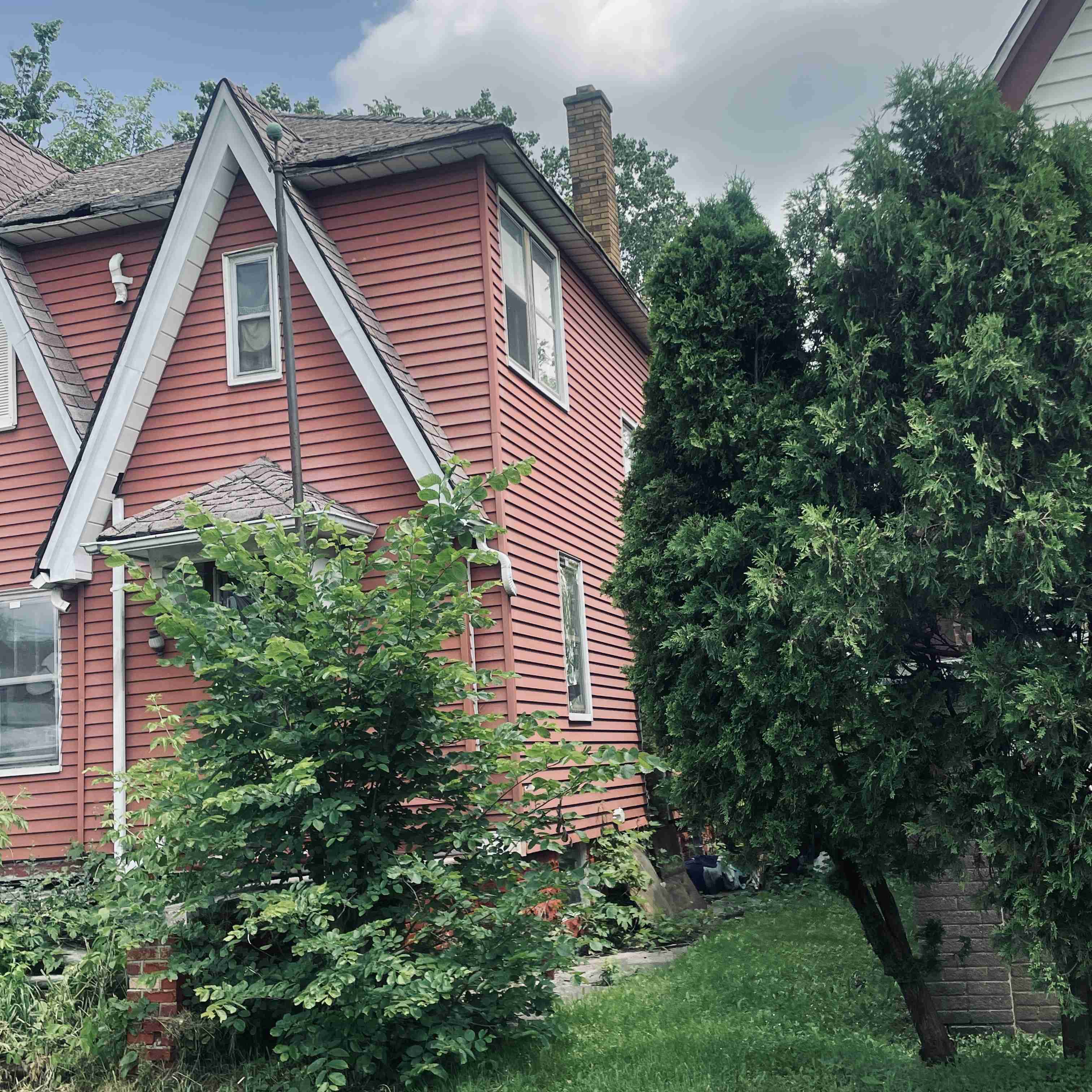 14044 Roselawn (13).jpg